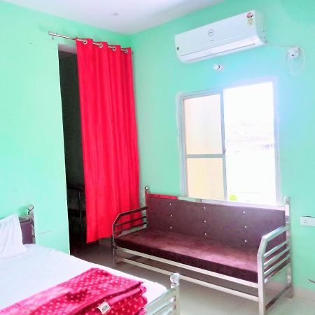 Hotel Parvati Residency Sitapur Muafi Esterno foto