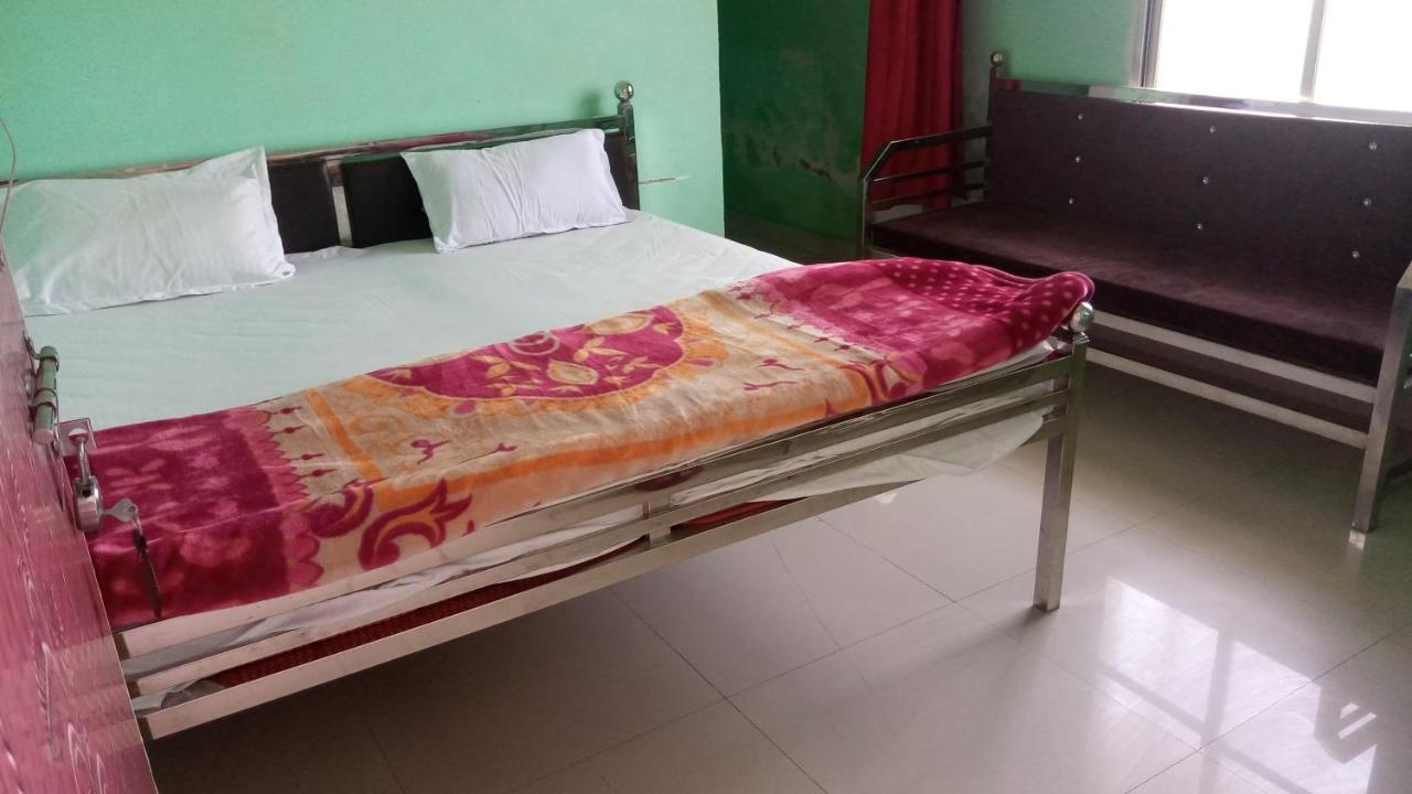 Hotel Parvati Residency Sitapur Muafi Esterno foto