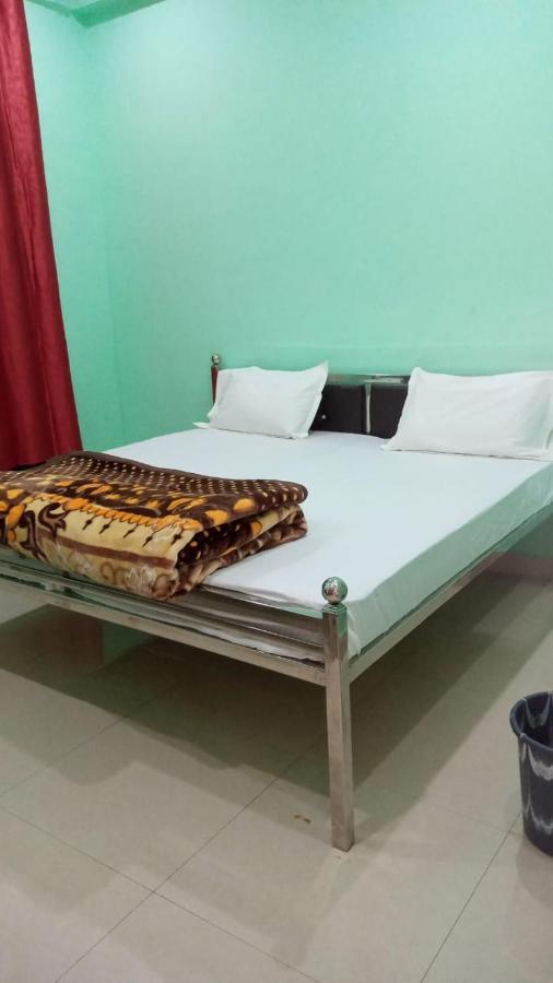 Hotel Parvati Residency Sitapur Muafi Esterno foto