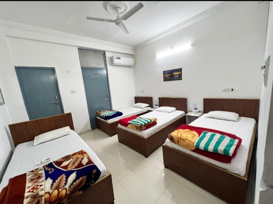 Hotel Parvati Residency Sitapur Muafi Esterno foto